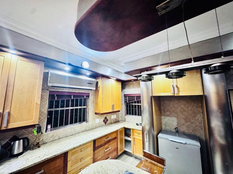House For Sale in Aloe Ridge - Photo 4
