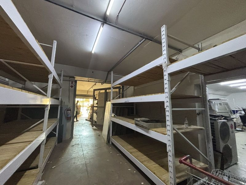 Retail To Rent in Montana - Photo 10