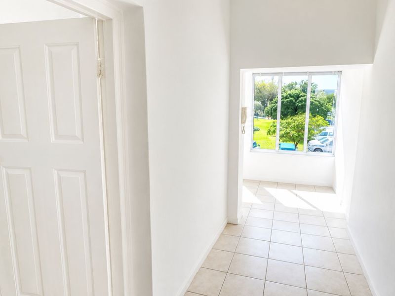 Apartment For Sale in Montagu Central - Photo 5