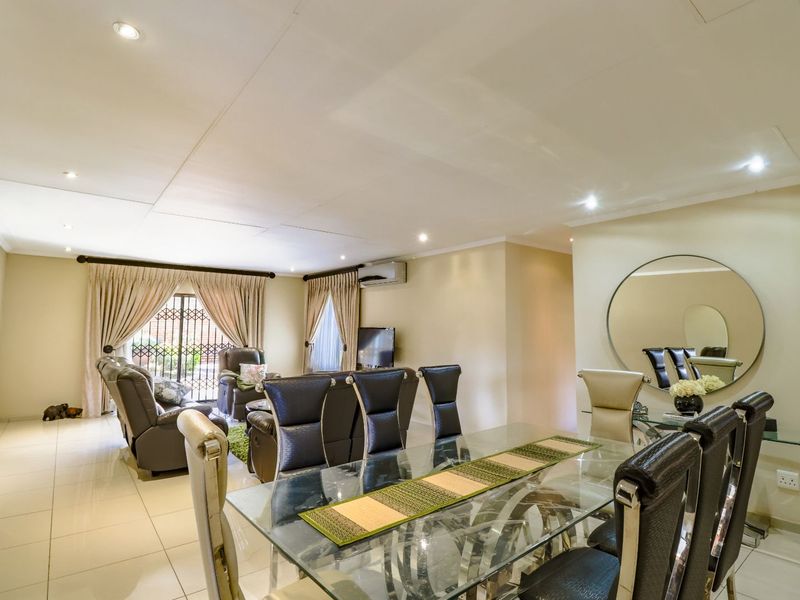 House For Sale in Amberfield Valley - Photo 8