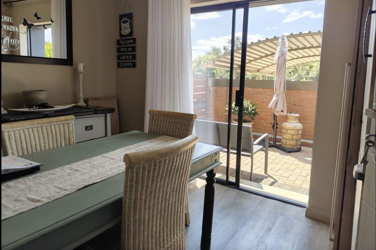 Apartment For Sale in Kameeldrift East - Photo 5