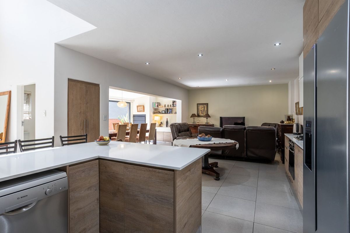 Townhouse For Sale in The Hills Game Reserve Estate - Photo 5