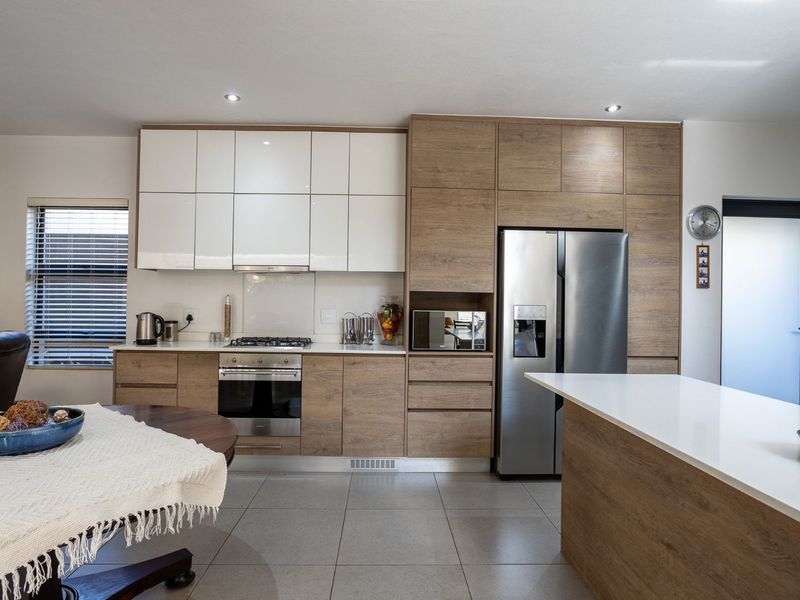 Townhouse For Sale in The Hills Game Reserve Estate - Photo 3