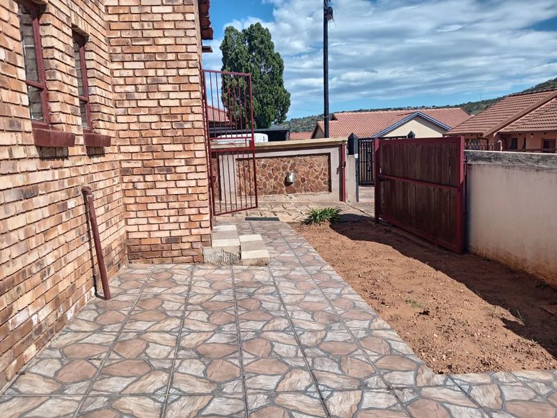 House For Sale in Morula View - Photo 7
