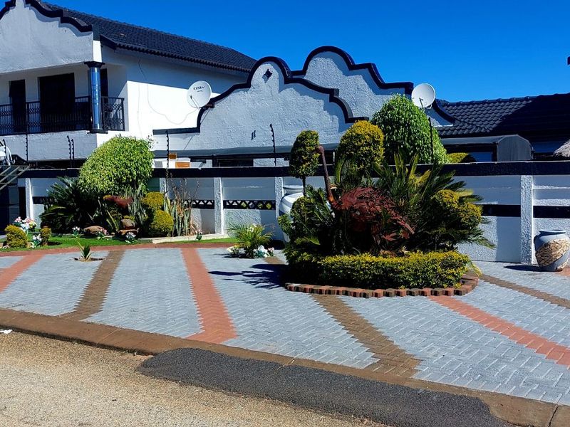 House For Sale in Flora Park - Photo 5