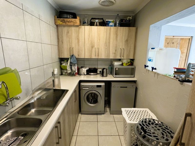 House To Rent in Rooihuiskraal - Photo 7