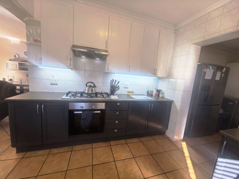 House For Sale in Amberfield Heights - Photo 10