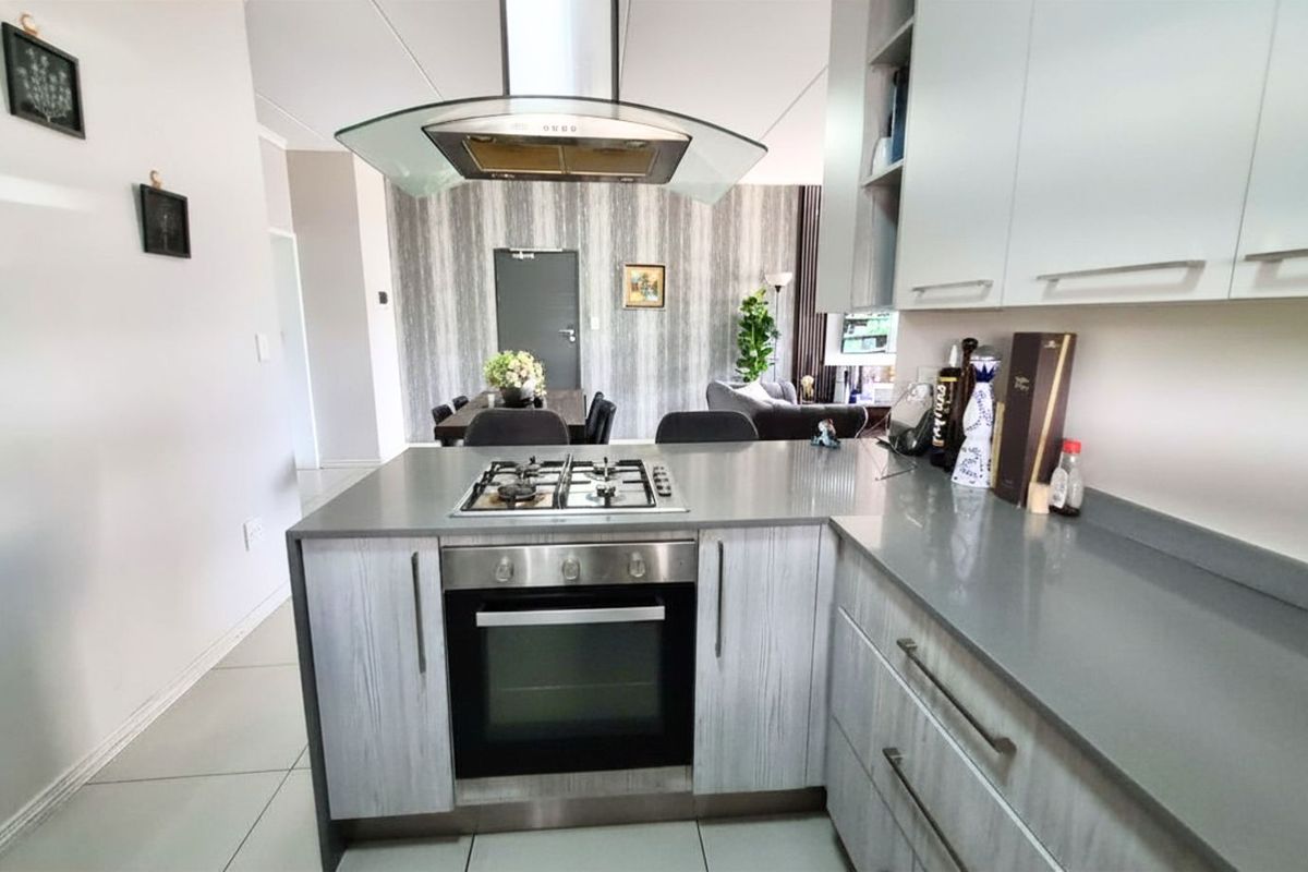 Apartment For Sale in Carlswald - Photo 3