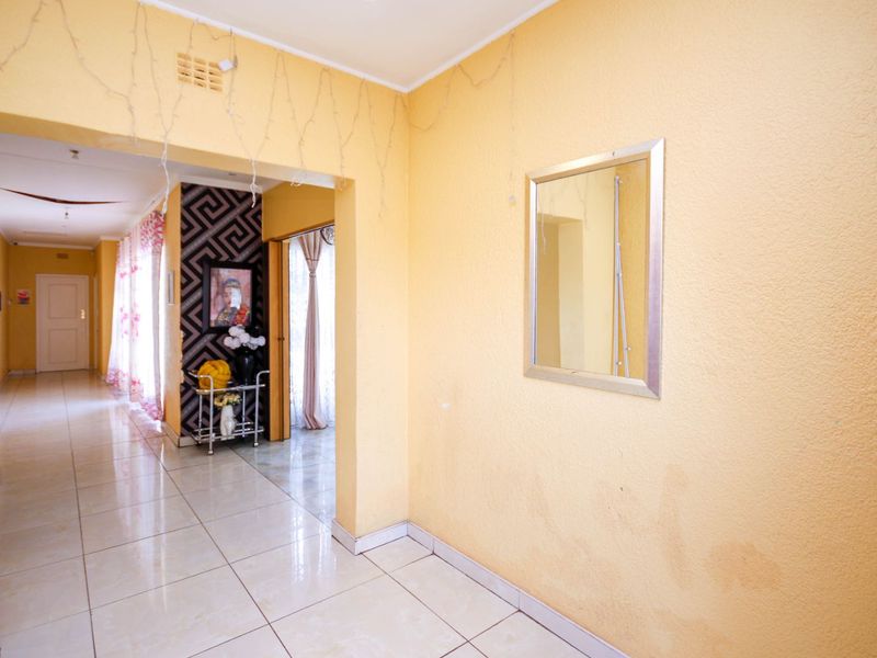 House For Sale in Glenanda - Photo 5