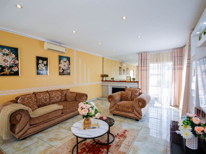 House For Sale in Glenanda - Photo 6