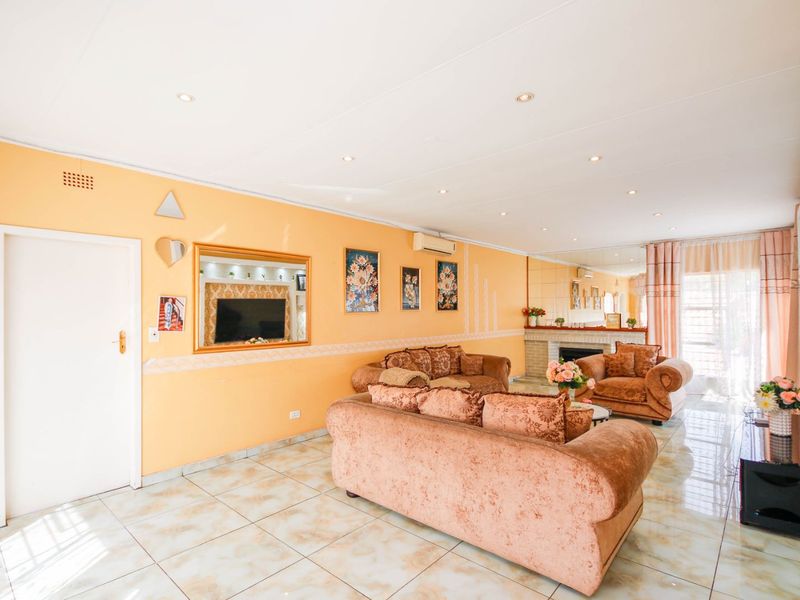 House For Sale in Glenanda - Photo 10