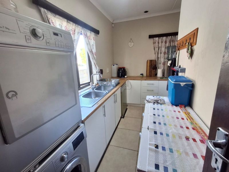 House For Sale in Loerie Park - Photo 10