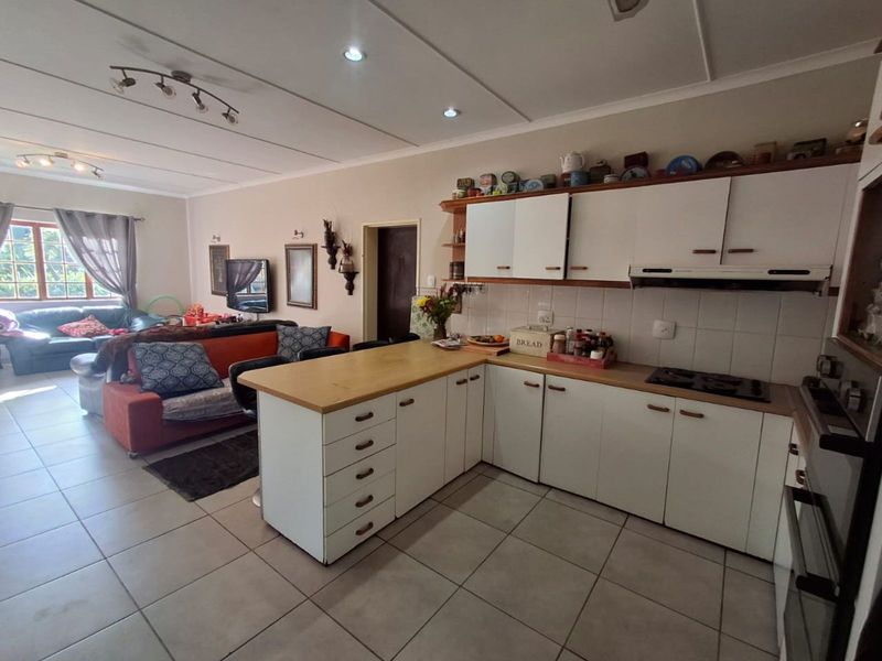 House For Sale in Loerie Park - Photo 8