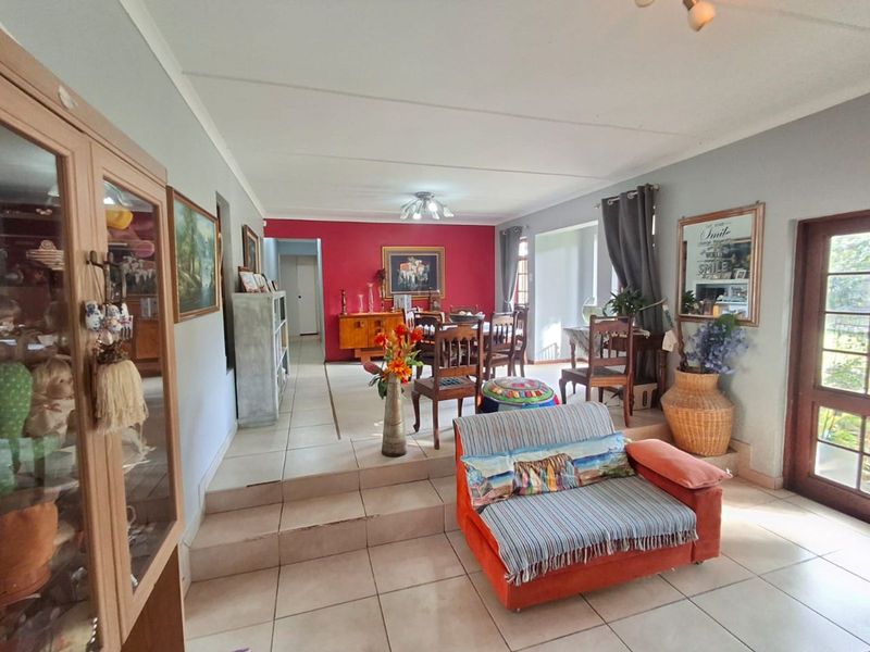 House For Sale in Loerie Park - Photo 5