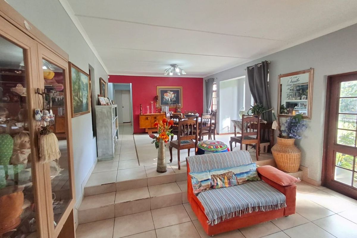 House For Sale in Loerie Park - Photo 5