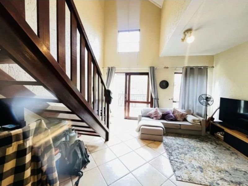 Apartment For Sale in Lonehill - Photo 5