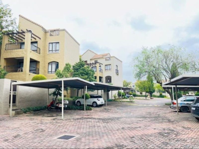 Apartment For Sale in Lonehill - Photo 6