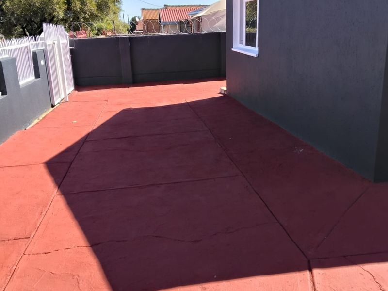 House For Sale in Mabopane Central - Photo 3