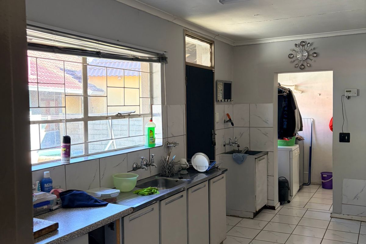 House To Rent in Secunda Central - Photo 2