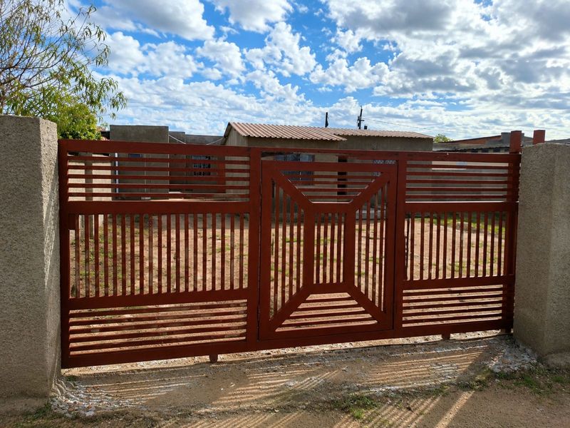 House For Sale in Seshego - Photo 6