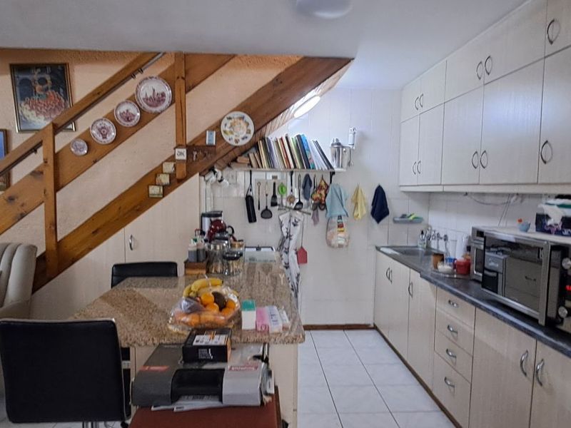 Apartment For Sale in Herolds Bay - Photo 5
