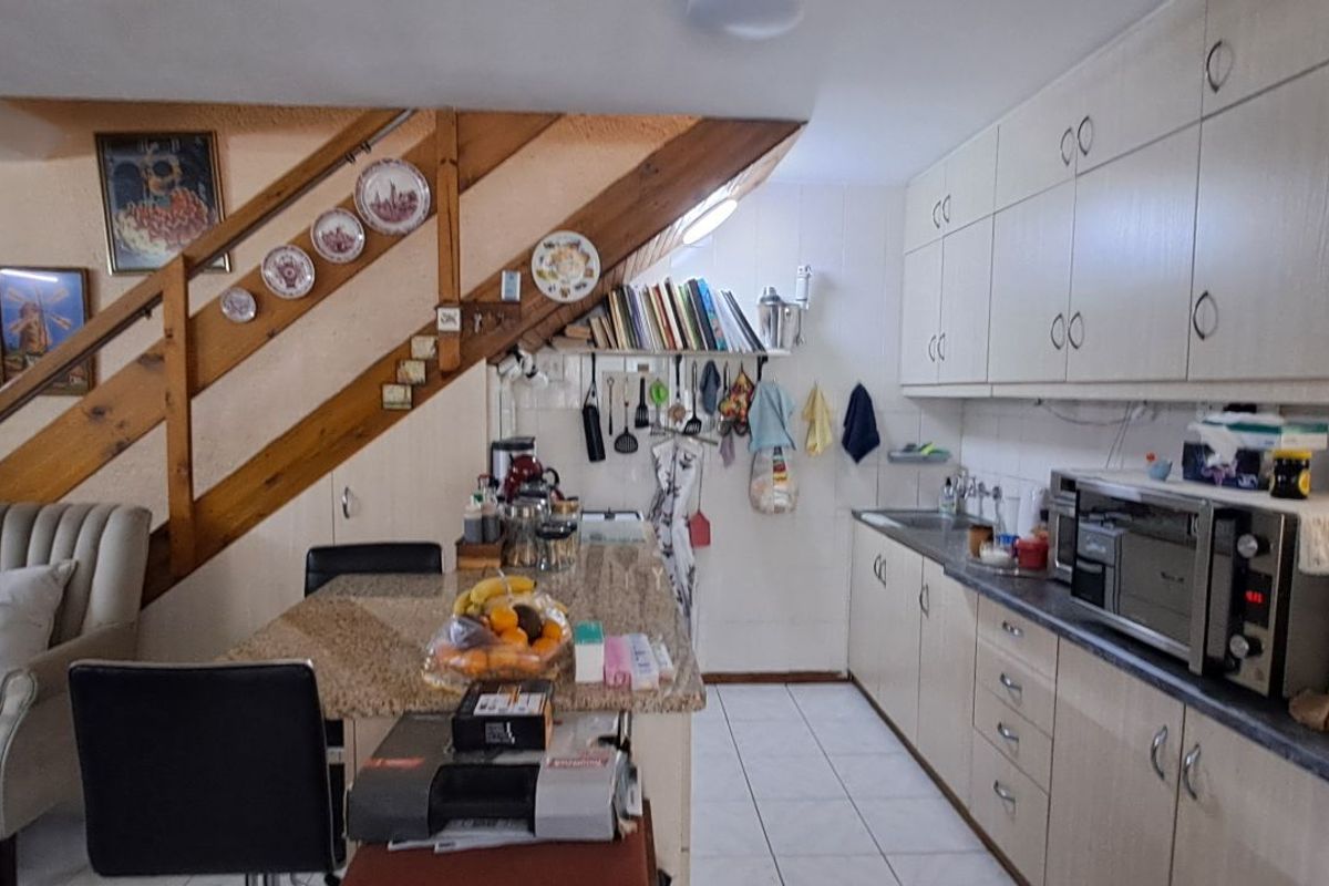 Apartment For Sale in Herolds Bay - Photo 5