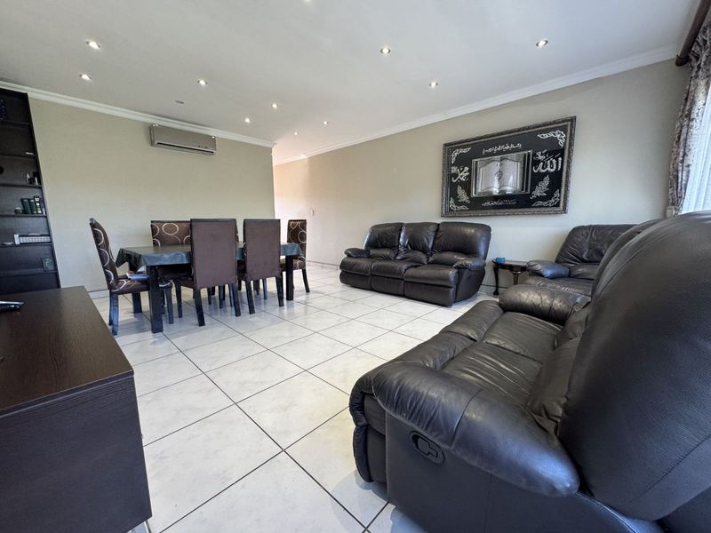 Apartment For Sale in Laudium - Photo 4