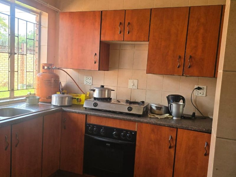 House To Rent in Die Heuwel - Photo 2