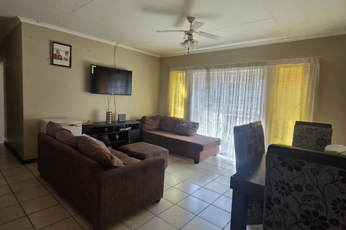 House To Rent in Die Heuwel - Photo 5