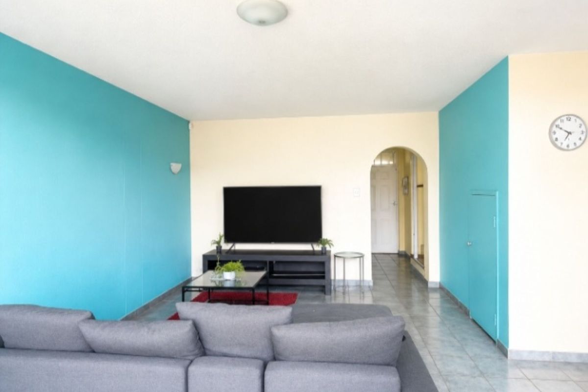 Townhouse For Sale in Blackheath - Photo 3