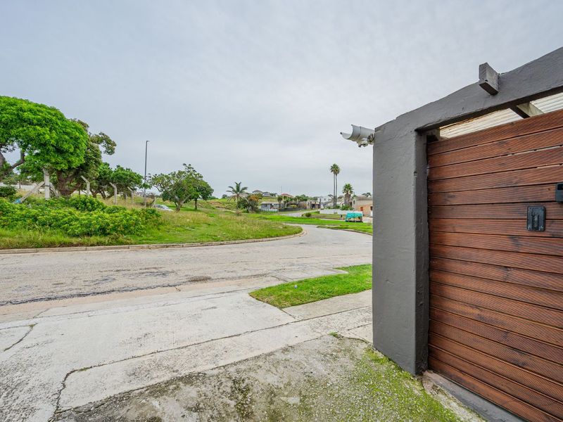 House For Sale in Kensington - Photo 8