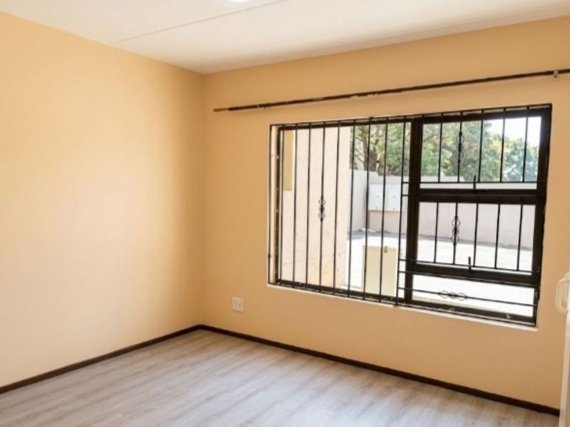 Apartment For Sale in Blackheath - Photo 8