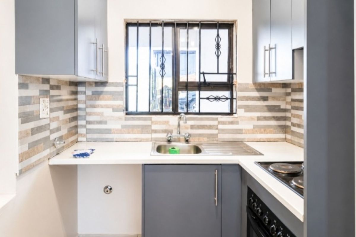Apartment For Sale in Blackheath - Photo 4