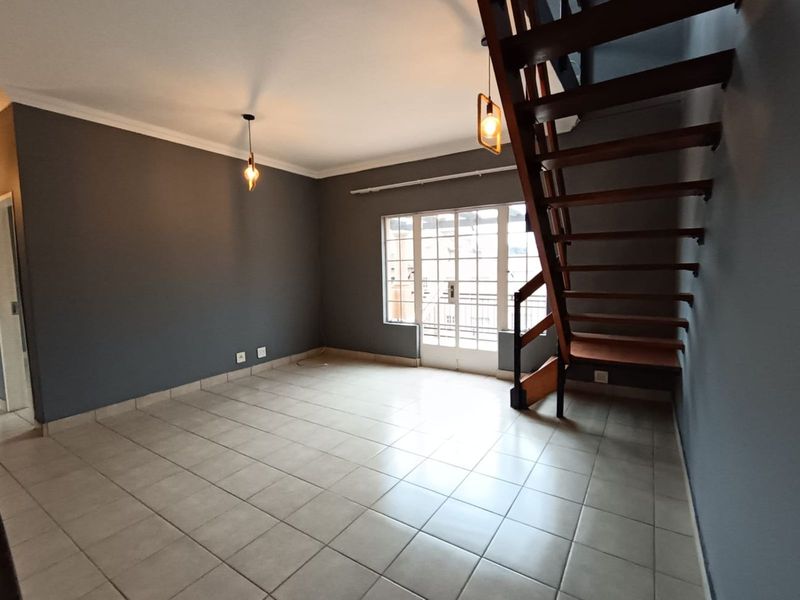 Townhouse For Sale in Ferndale - Photo 2