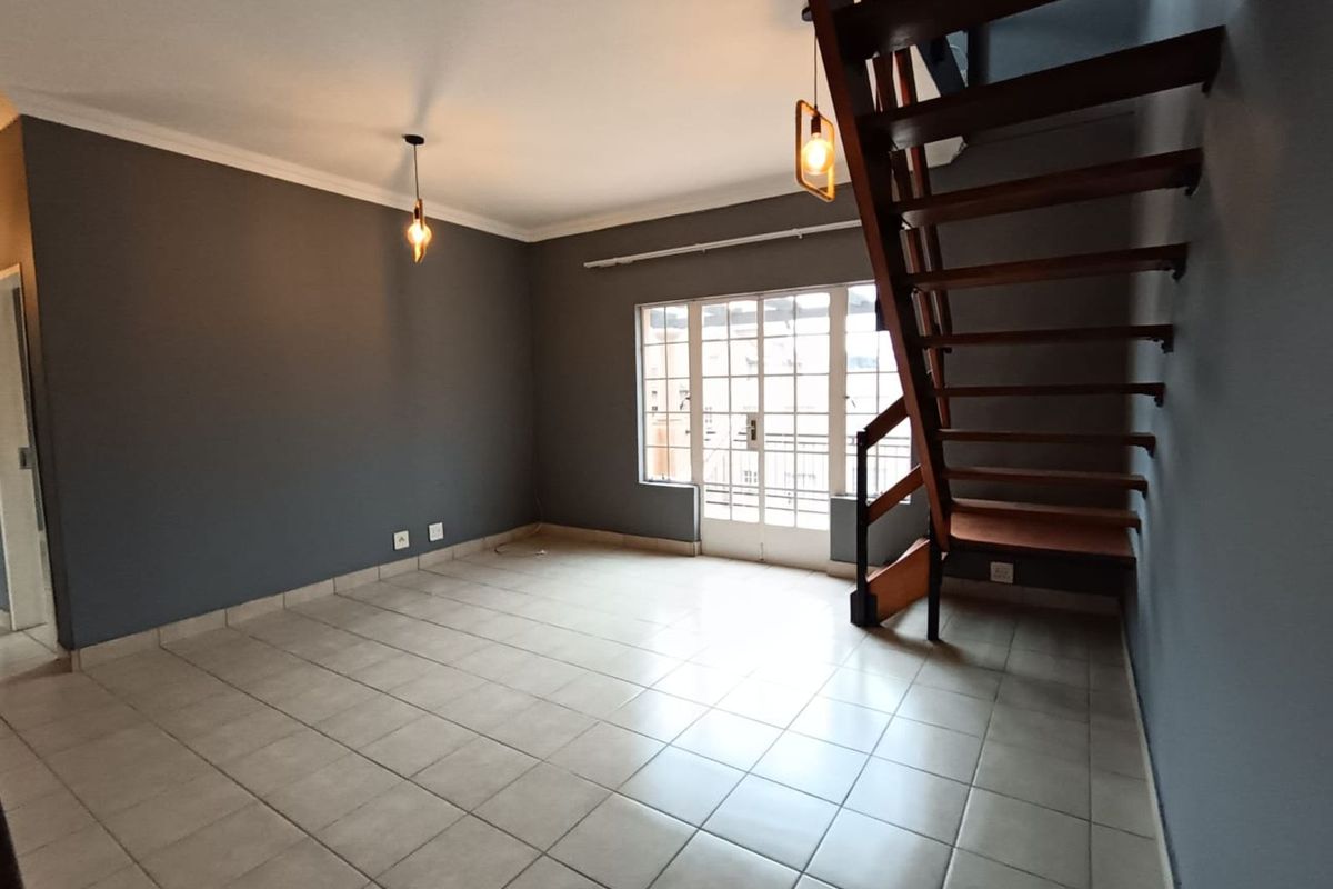 Townhouse For Sale in Ferndale - Photo 2