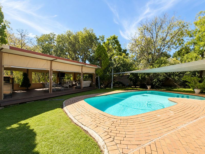 House For Sale in Bryanston - Photo 4