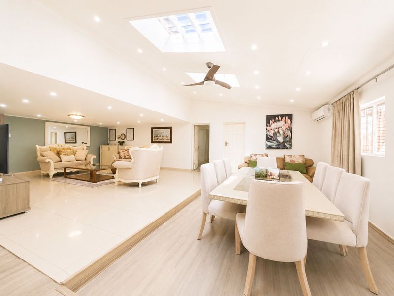 House For Sale in Bryanston - Photo 7