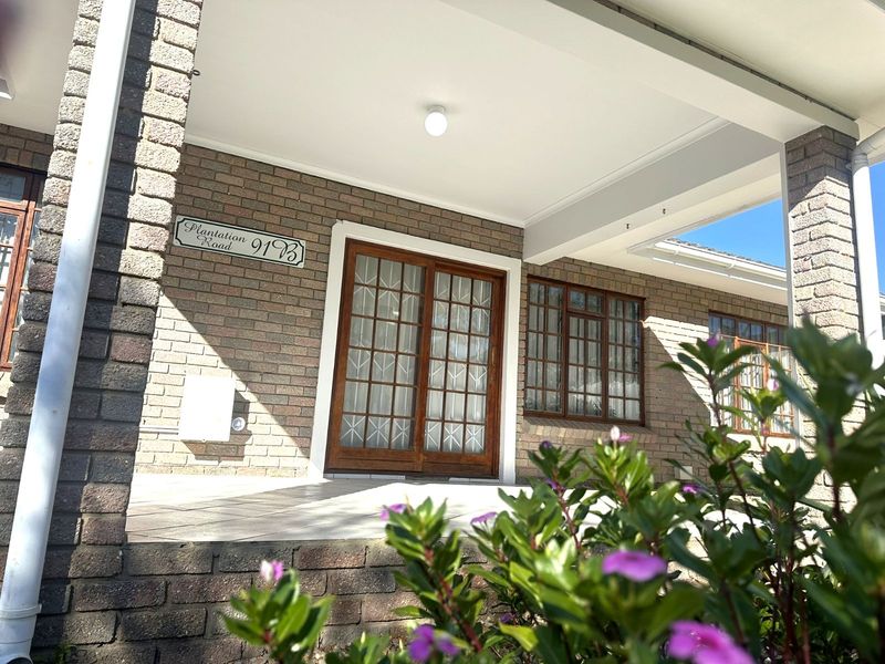 Townhouse For Sale in Heather Park - Photo 3