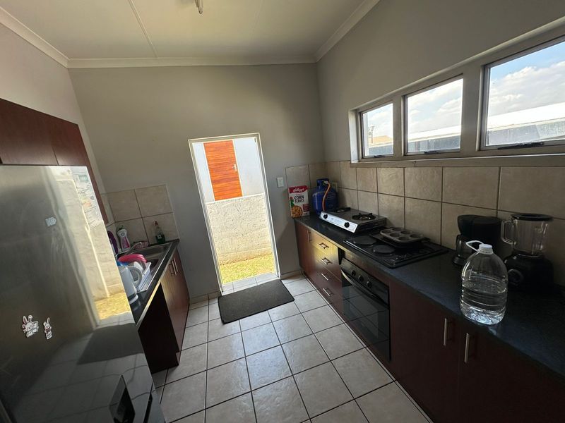House For Sale in Tasbet Park - Photo 2