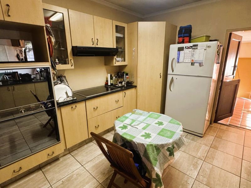 House For Sale in The Reeds - Photo 2