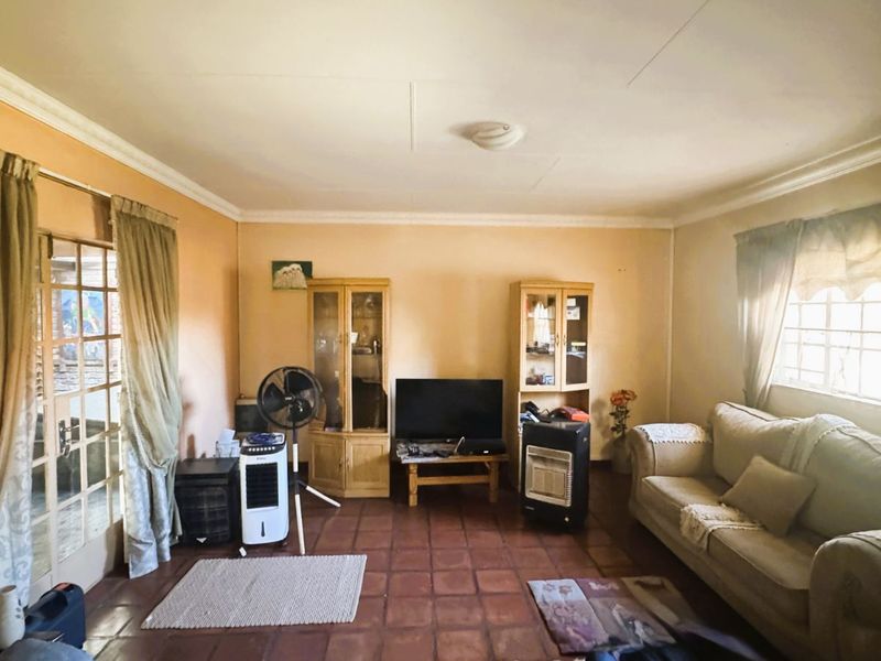 House For Sale in The Reeds - Photo 5