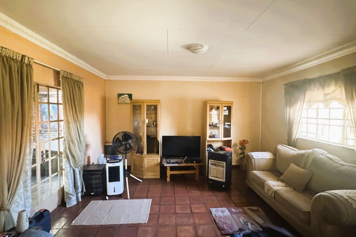 House For Sale in The Reeds - Photo 5