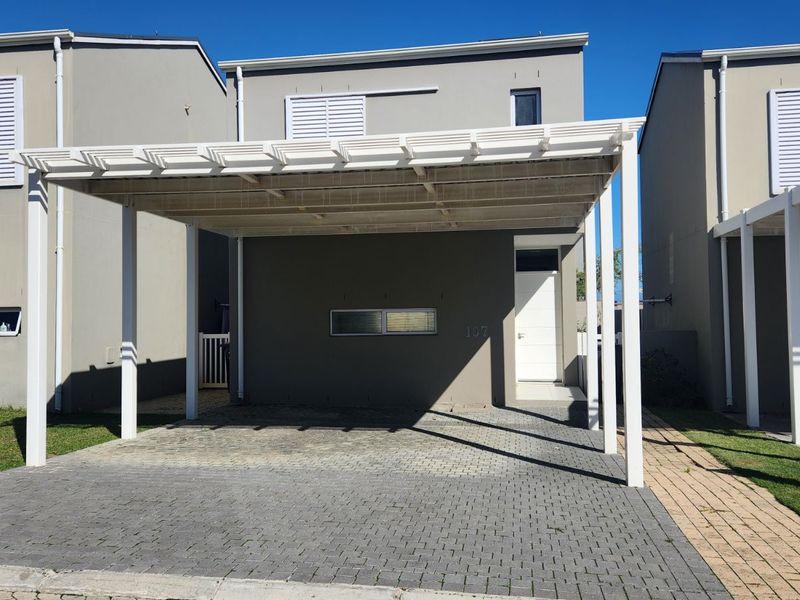 Townhouse To Rent in Somerset Lakes - Photo 1