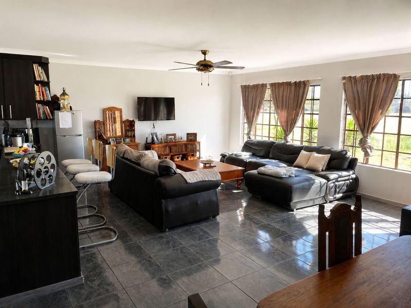 Farm For Sale in Petit - Photo 4