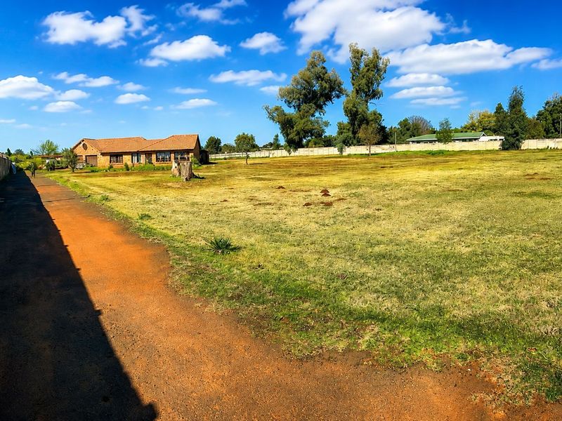Farm For Sale in Petit - Photo 1