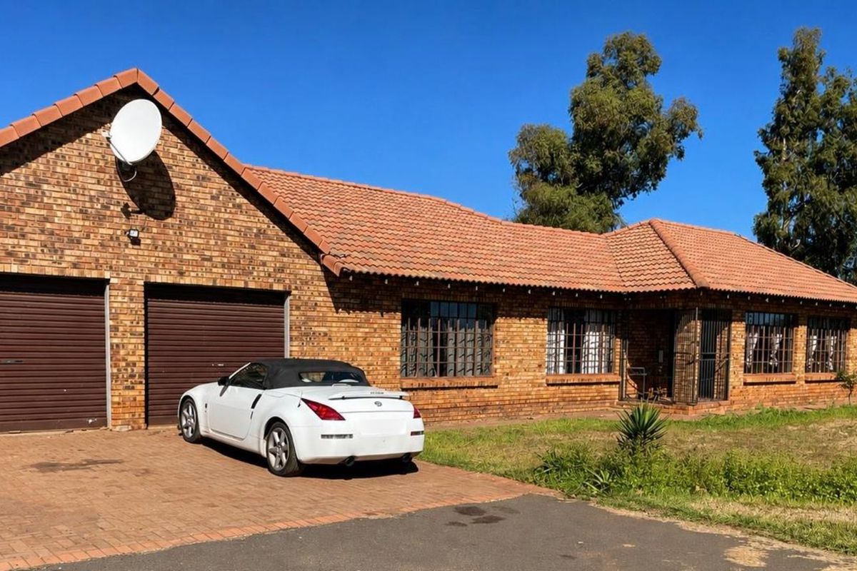 Farm For Sale in Petit - Photo 2