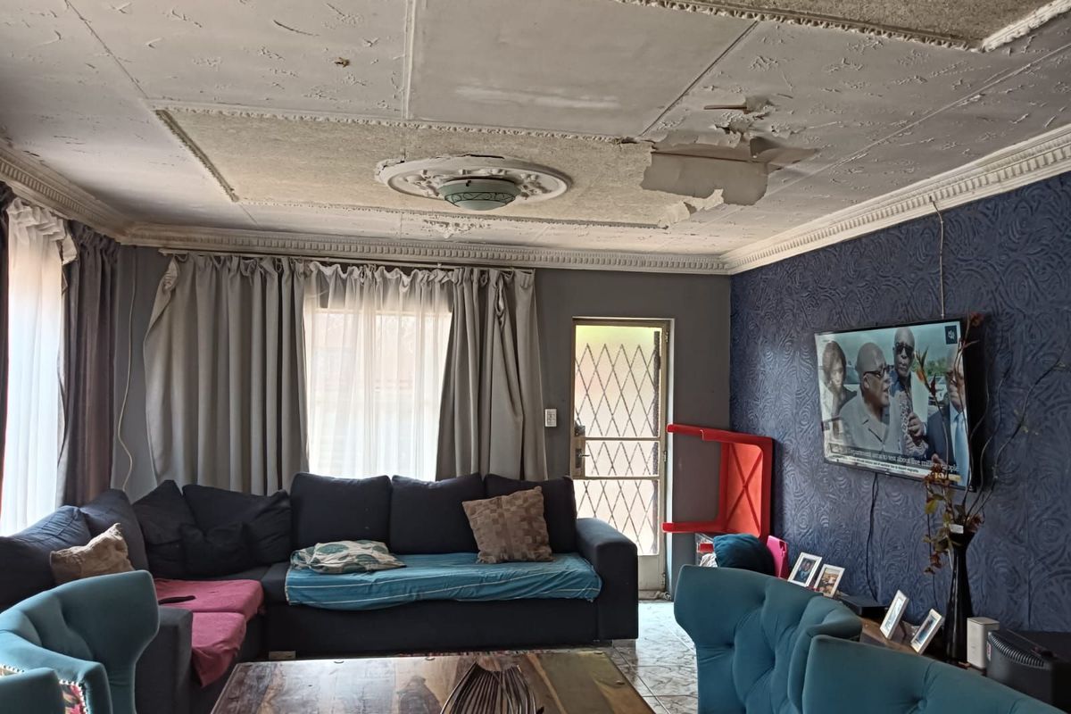 House For Sale in Jan Niemand Park - Photo 5