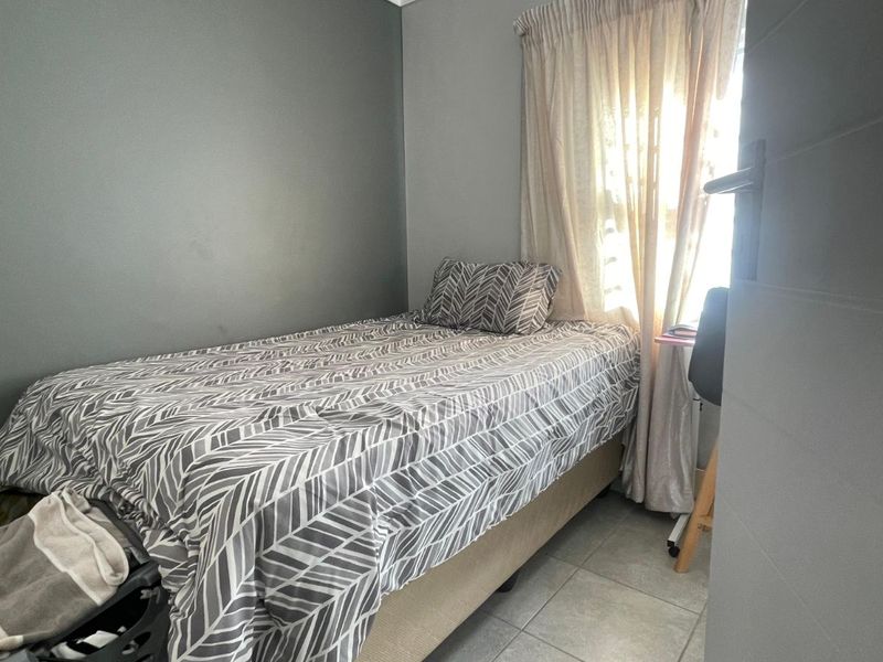 House For Sale in Lotus Gardens - Photo 8
