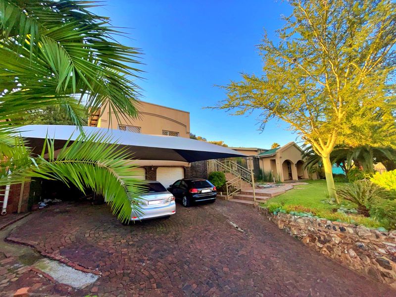 House For Sale in Erasmia - Photo 2