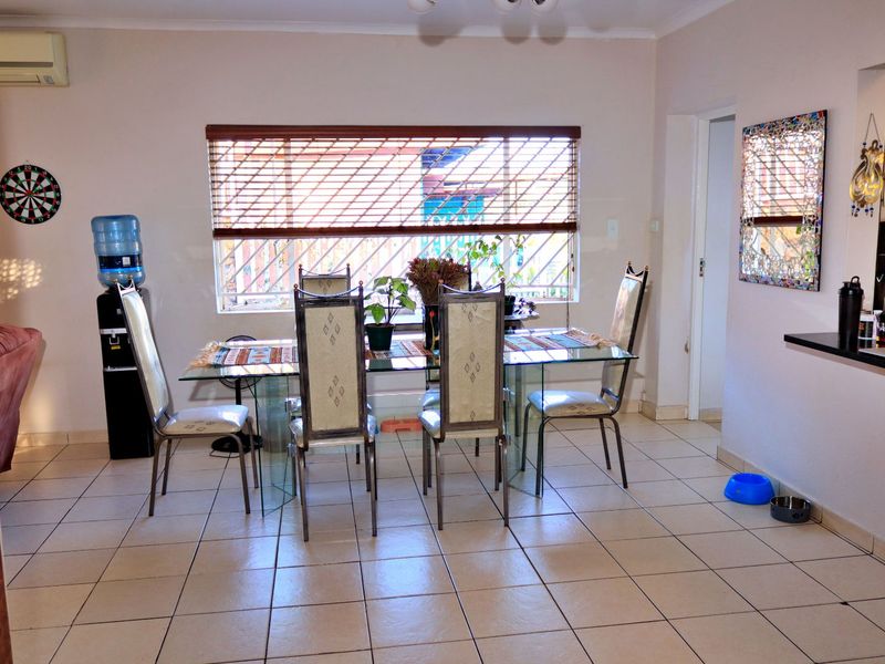 House For Sale in Erasmia - Photo 10